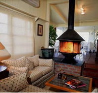 Squids Ink Motel And Restaurant - ACT Tourism