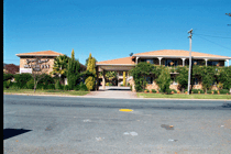Grand Manor Motor Inn - ACT Tourism