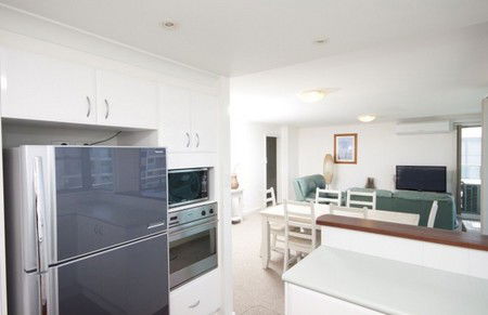Sails Apartments - ACT Tourism 2