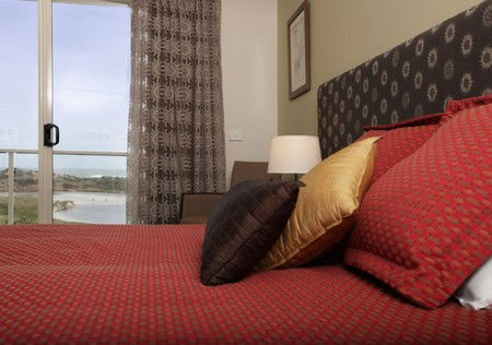 Lady Bay Resort - ACT Tourism 0