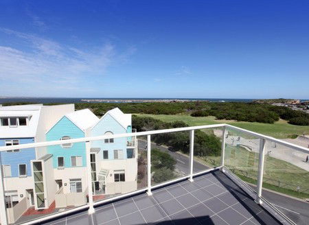 Lady Bay Resort - ACT Tourism 3