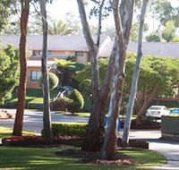 Comfort Inn  Suites Robertson Gardens - ACT Tourism