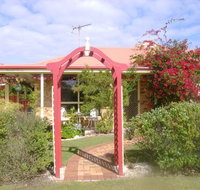Angels Beach Lodge - ACT Tourism