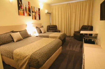 Adelaide Granada Motor Inn - ACT Tourism 0