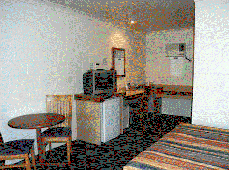 Country Ayr Motel - ACT Tourism 3