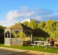 Pelican at Lakes Motel - ACT Tourism