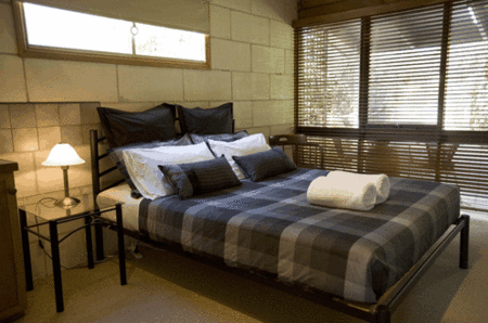 Port O Call Motel - ACT Tourism 1