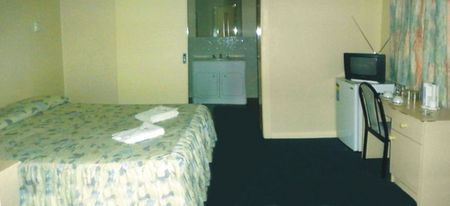 Plaza Hotel - ACT Tourism 1