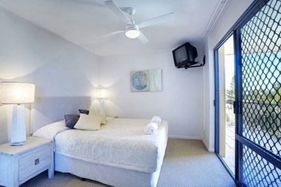 Surf Club Apartments - ACT Tourism 2