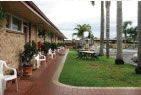 Paradise Motor Inn - ACT Tourism 0