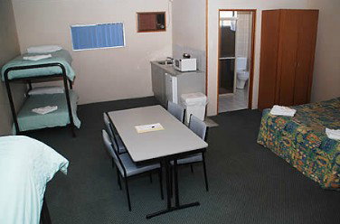 Oasis By The Lake - ACT Tourism 3