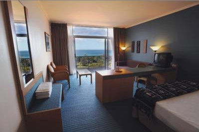 Absolute Beachfront Opal Cove Resort - ACT Tourism 1