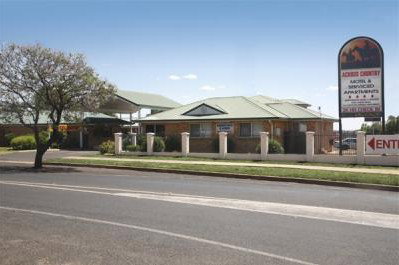 Across Country Motor Inn - ACT Tourism 0