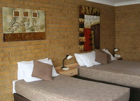 Airport Admiralty Motel - ACT Tourism 1