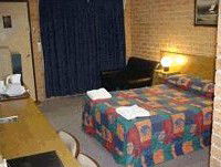 Royal Palms Motor Inn - ACT Tourism 1