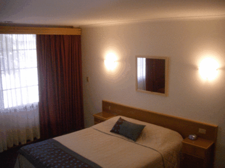 Adelaide Aviators Lodge - ACT Tourism 1