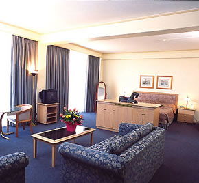 Chifley On South Terrace - ACT Tourism 1