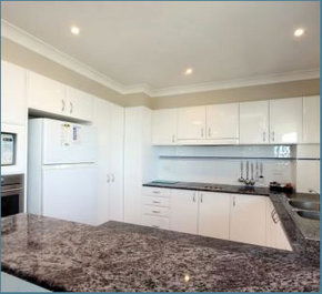 Sails Apartments - ACT Tourism 10