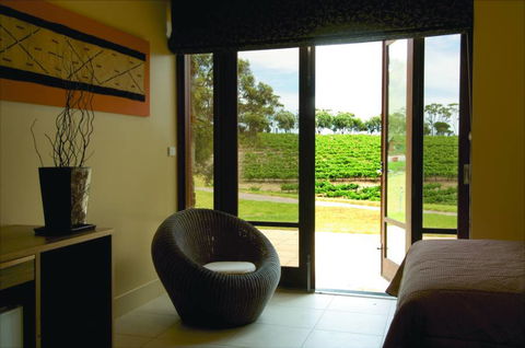 Chapel Hill Winery Guest House - ACT Tourism 3