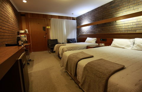 Allara Motor Lodge - ACT Tourism 1