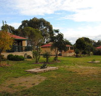 Lakes Entrance Country Cottages - ACT Tourism