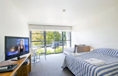 Comfort Inn Lorne Bay View - ACT Tourism 3