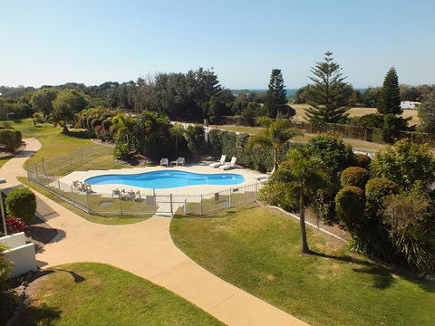 Pacific Marina Apartments - ACT Tourism 3