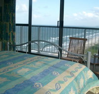 Golden Sands Holiday Apartments - ACT Tourism