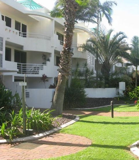 Camargue Beachfront Apartments - ACT Tourism 1