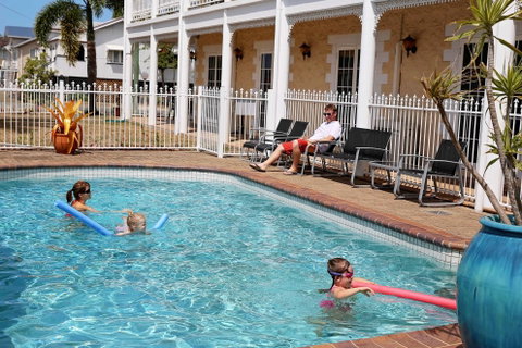 White Lace Motor Inn - ACT Tourism 5