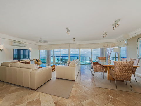 AA Oceana On Broadbeach - ACT Tourism 12