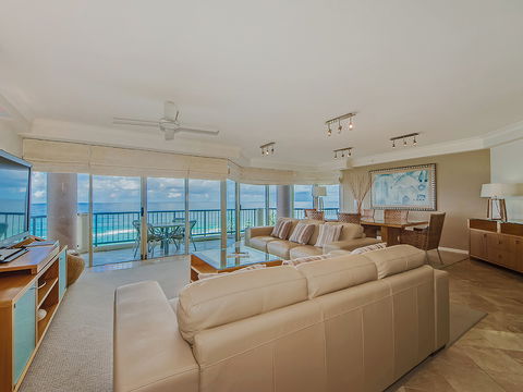 AA Oceana On Broadbeach - ACT Tourism 14