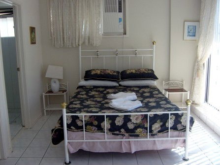 Queensleigh Holiday Apartments - ACT Tourism 2