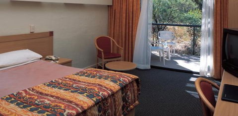 Kings Canyon Resort - ACT Tourism 1