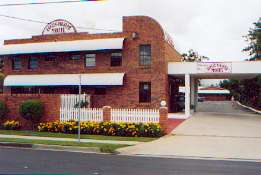Aspley Pioneer Motel - ACT Tourism 0
