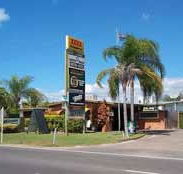Queens Beach Motor Hotel - ACT Tourism