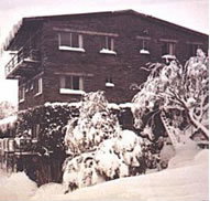 Elk at Falls - ACT Tourism