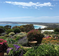 Emu Bay Holiday Homes - ACT Tourism