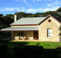 Dudley Villa - ACT Tourism