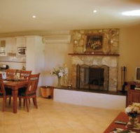 Sherwood Cottages Country Retreat - ACT Tourism