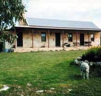 Mt Dutton Bay Woolshed Heritage Cottage - ACT Tourism
