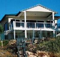 Top Deck Cliff House - ACT Tourism