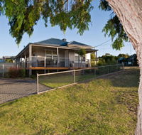 Serenity Holiday House - ACT Tourism