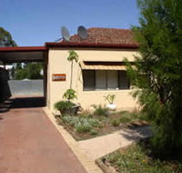 Loxton Smiffy's Bed And Breakfast Sadlier Street - ACT Tourism
