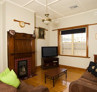 Semaphore Beach House - ACT Tourism