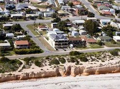 The Lighthouse Accommodation - ACT Tourism 2
