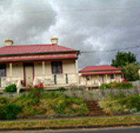 Tier View Twin Cottages - ACT Tourism