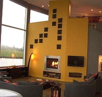 Eagles Nest Retreat - ACT Tourism