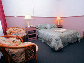 Queenstown Motor Lodge - ACT Tourism 0