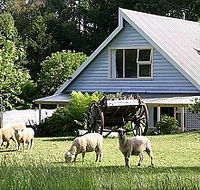 Hide-Away Cottage Retreat - ACT Tourism